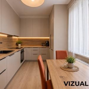 7  madar ve střední velikosti